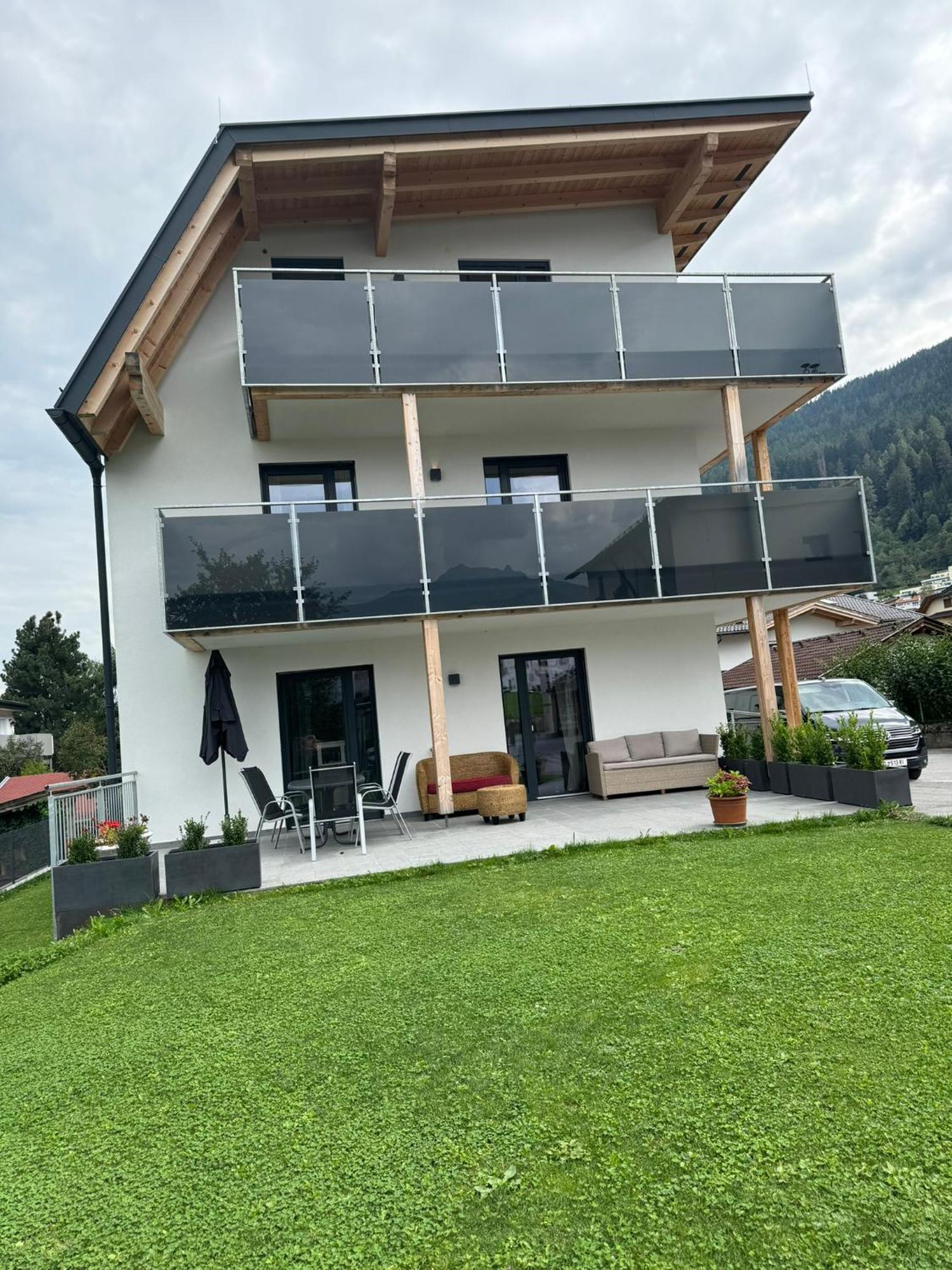 Apartments Oliver, Axams Innsbruck Eksteriør bilde